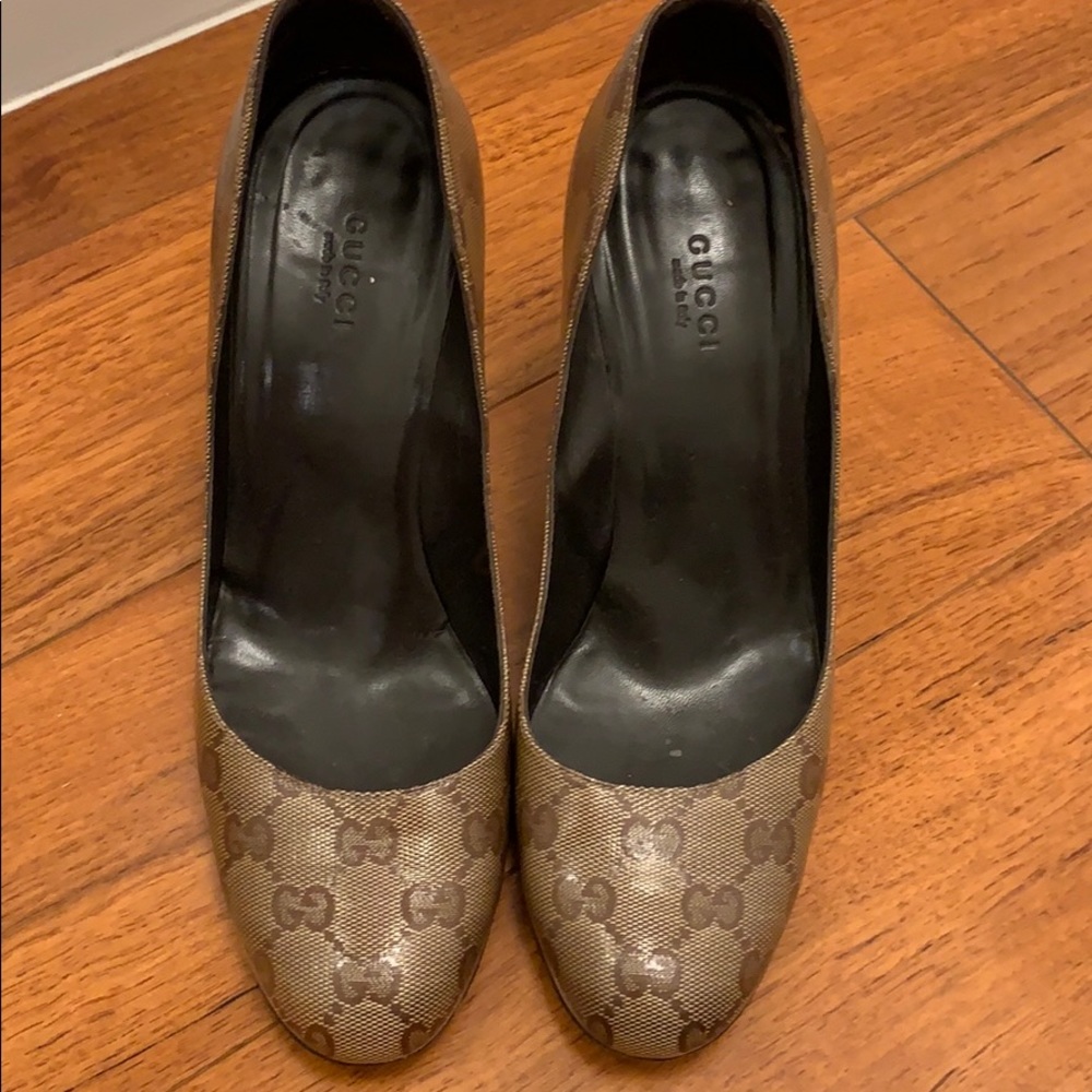 Original Gucci short wedge